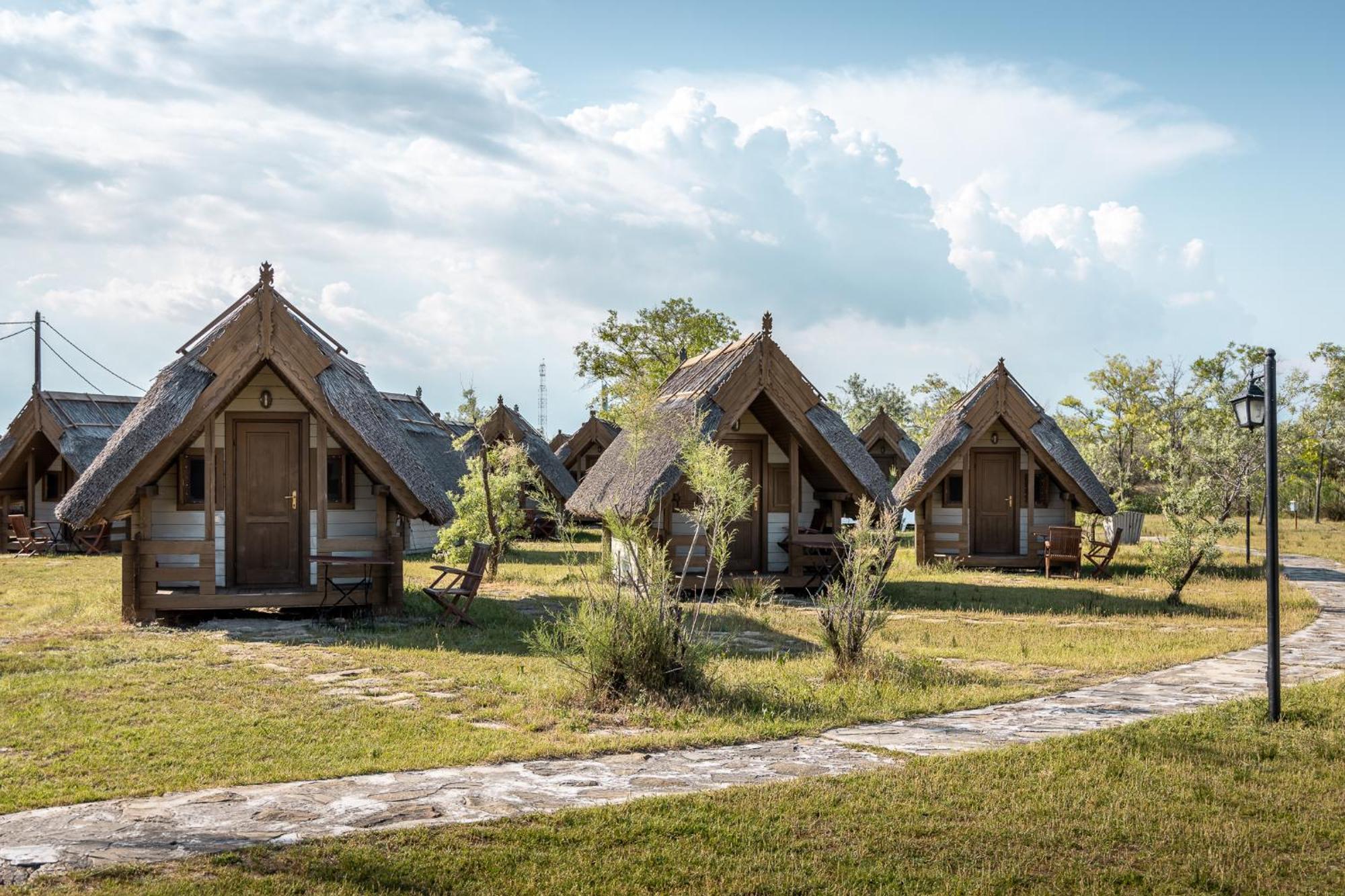 Dolphin Camping Sfântu Gheorghe Exterior foto